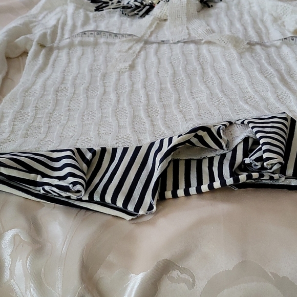 Top - Picture 9 of 10